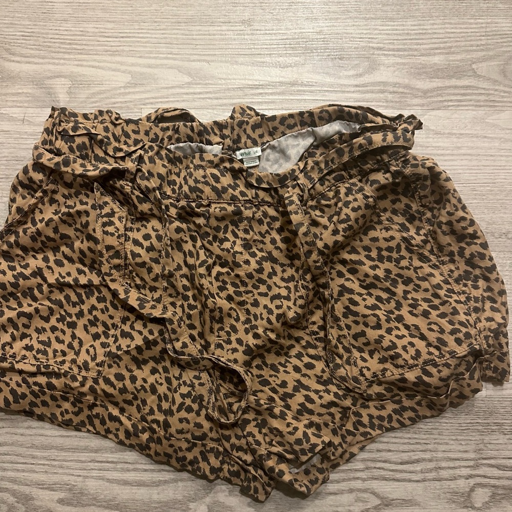 Aerie Leopard Print Cargo Shorts